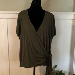 a new day Women’s Army Green Blouse sz XXL
